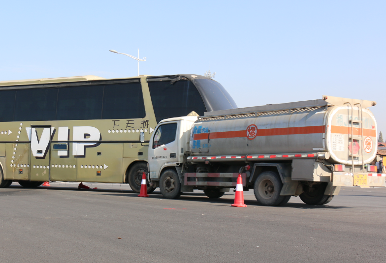 常德市湘北汽車運(yùn)輸有限公司,常德包車客運(yùn),常德旅游服務(wù),校車服務(wù)