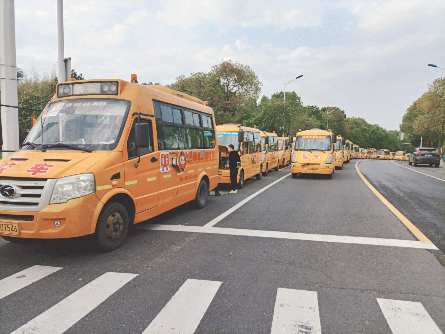 常德市湘北汽車運(yùn)輸有限公司,常德包車客運(yùn),常德旅游服務(wù),校車服務(wù)