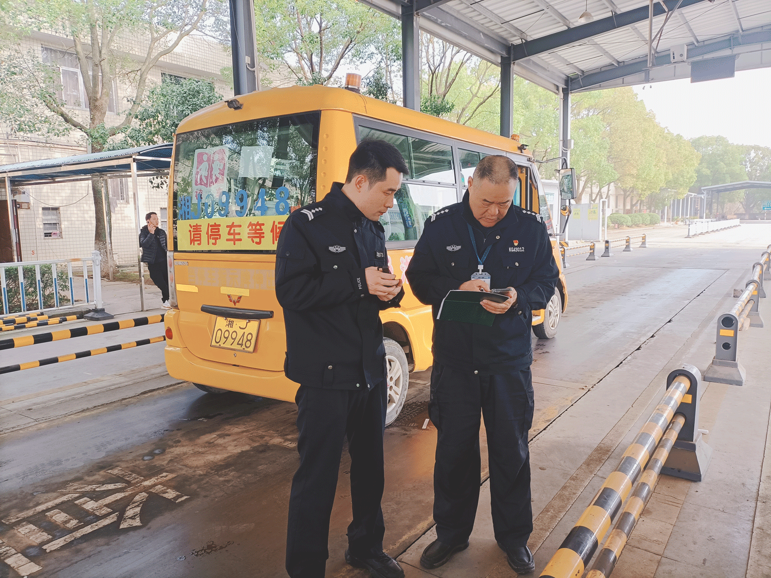 常德市湘北汽車運(yùn)輸有限公司,常德包車客運(yùn),常德旅游服務(wù),校車服務(wù)