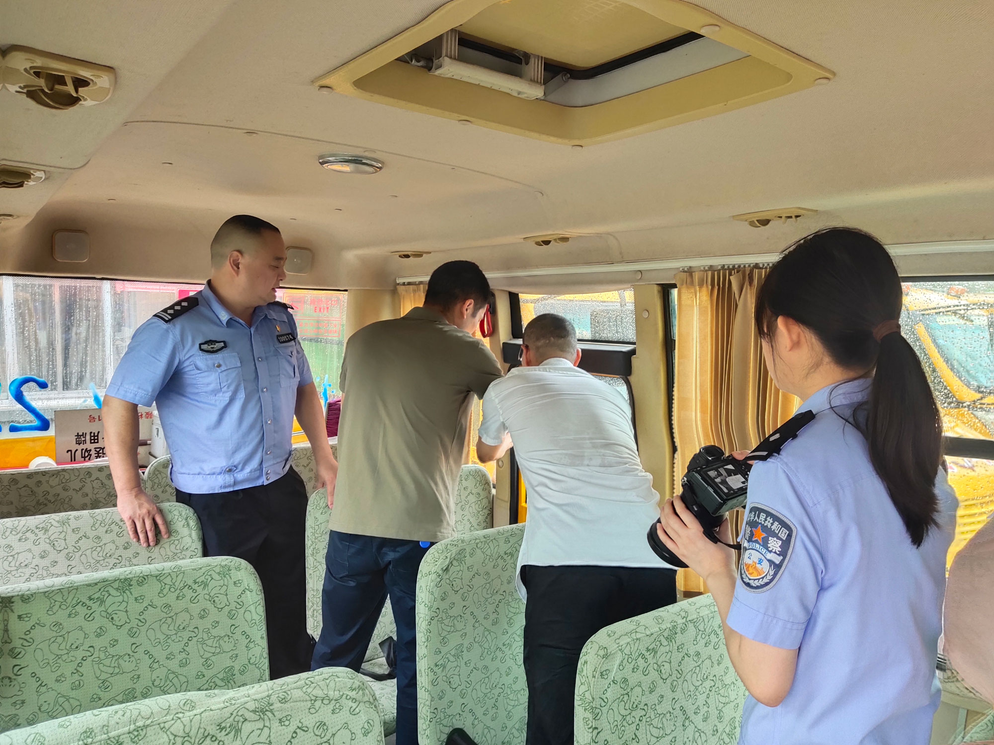 常德市湘北汽車運(yùn)輸有限公司,常德包車客運(yùn),常德旅游服務(wù),校車服務(wù)